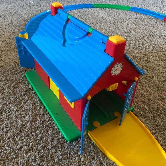 My First Thomas The Train Set - Picture 3 of 10